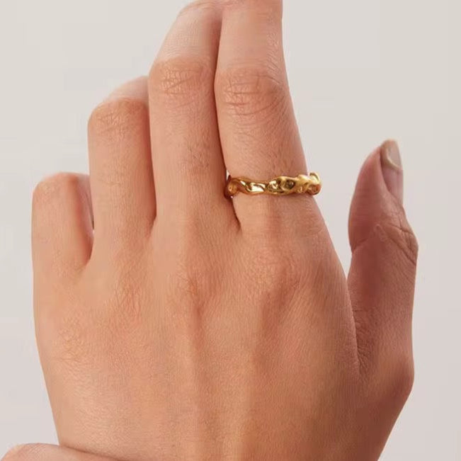 Wave Shape Ring